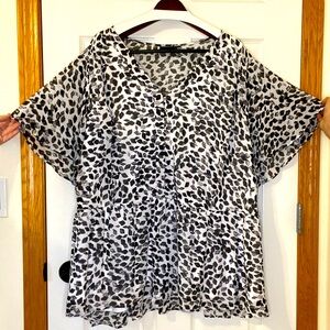 Lane Bryant black and white sheer top with lining in the bodice, size 34/36.